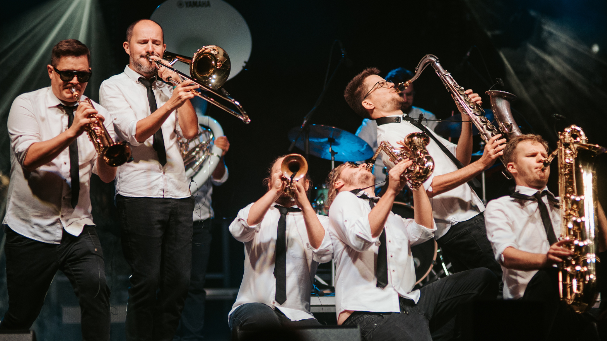 bjf26-dizzyboysbrassband.png